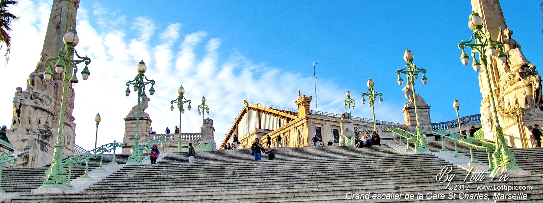 Le Grand escalier de La gare St Charles