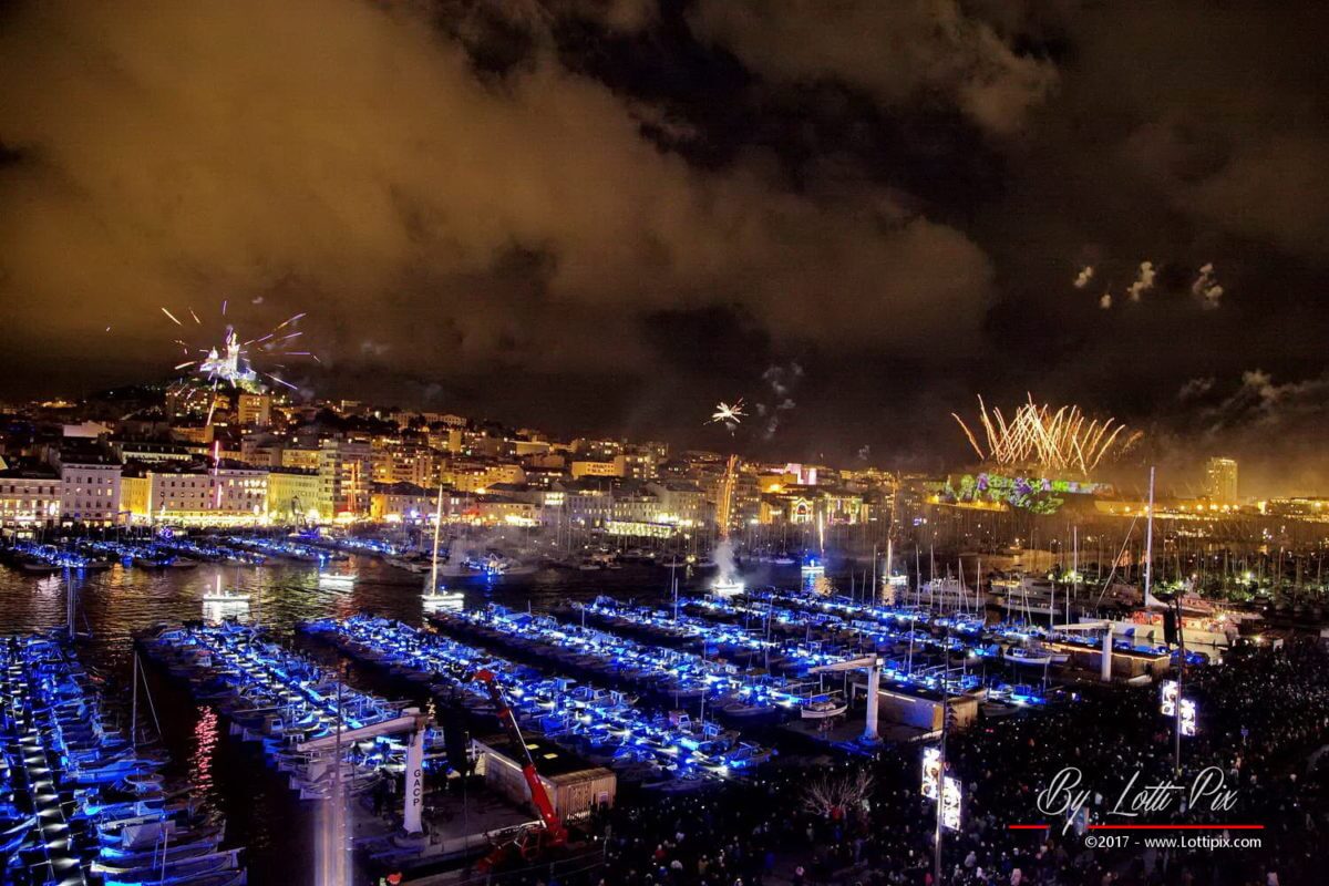 Marseille Le Vieux Port 2013 at night