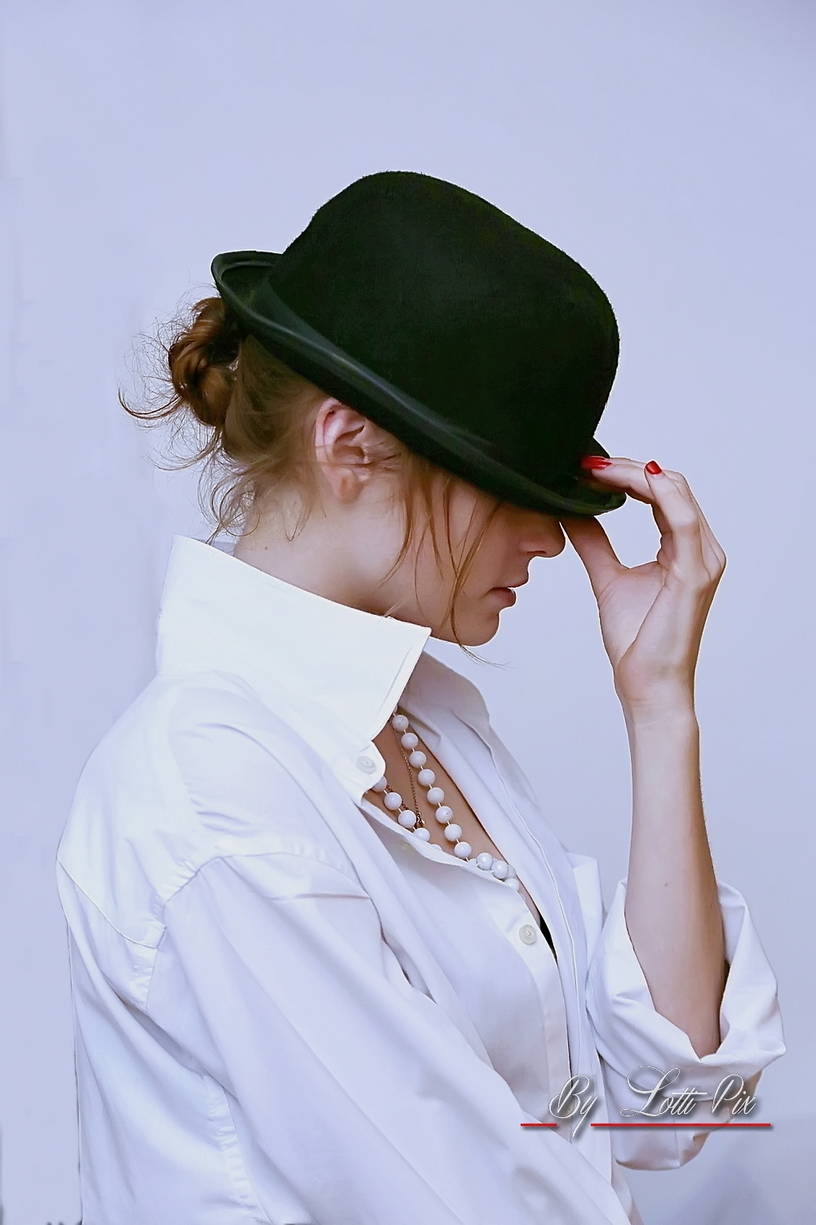 MODELES By Lotti Pix Photographe Professionnel à Marseille,Photos shoot pour MODELES amateur/Professionnel,MODELES By Lotti Pix Photographe Professionnel,modèles: Model Portfolio; Modeling; Photographie; modeling portfolio