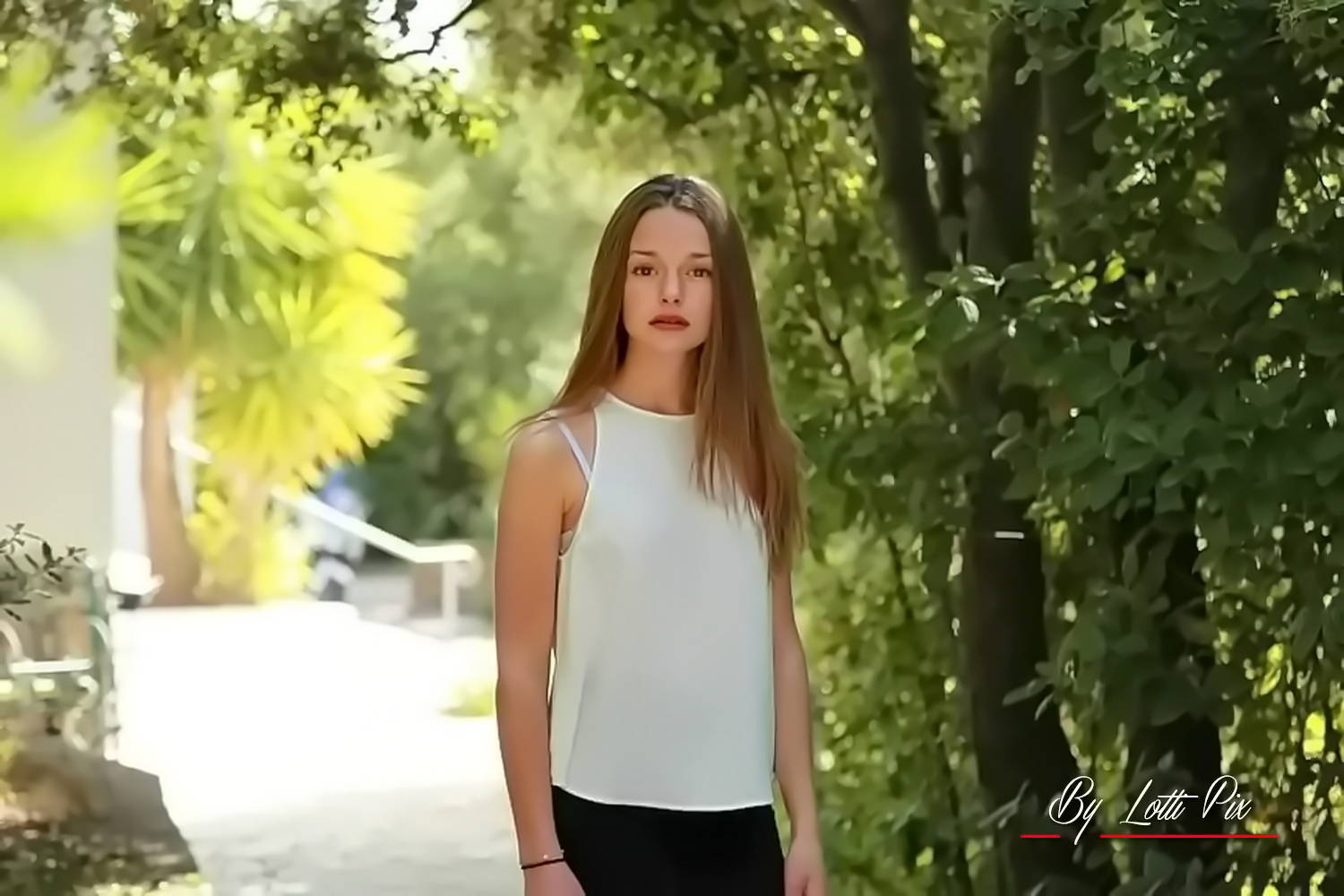 MODELES By Lotti Pix Photographe Professionnel à Marseille,Photos shoot pour MODELES amateur/Professionnel,MODELES By Lotti Pix Photographe Professionnel,modèles: Model Portfolio; Modeling; Photographie; modeling portfolio