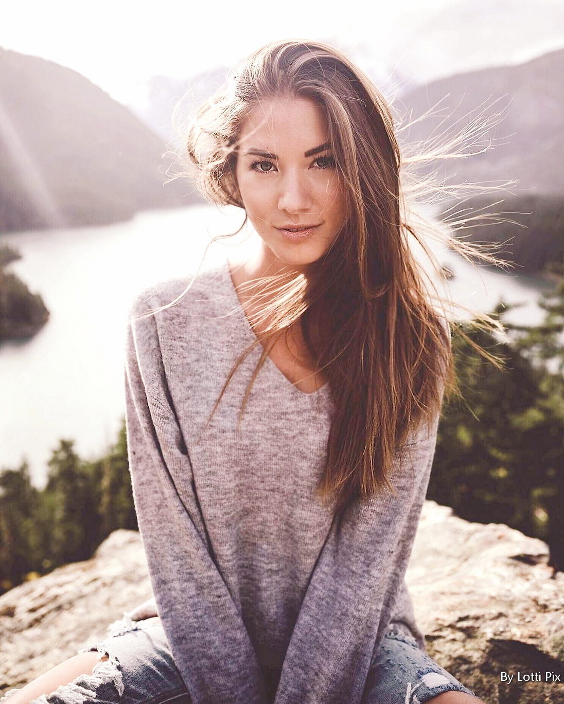 MODELES By Lotti Pix Photographe Professionnel à Marseille,Photos shoot pour MODELES amateur/Professionnel,MODELES By Lotti Pix Photographe Professionnel,modèles: Model Portfolio; Modeling; Photographie; modeling portfolio